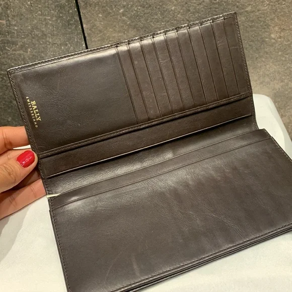 Authentic Bally Long Wallet - Picture 3 of 4